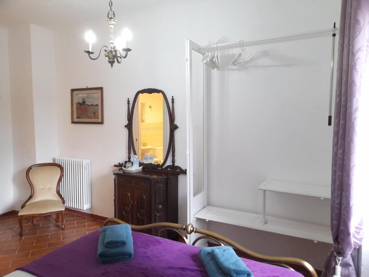 Monti Guesthouse Monti di Licciana Nardi Екстериор снимка