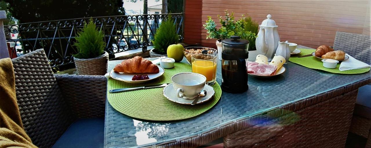 Monti Guesthouse Monti di Licciana Nardi Екстериор снимка